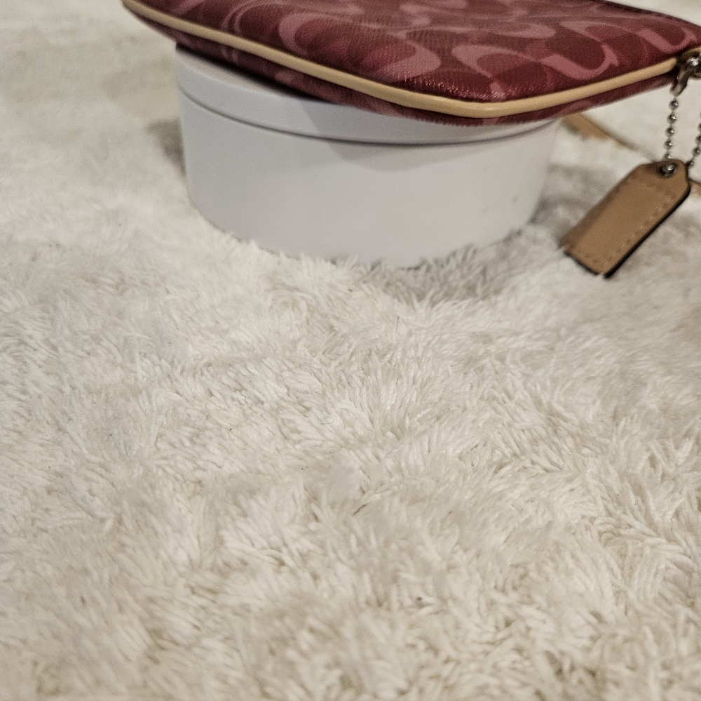 Coach Signature Nwot Wristlet in Burgundy - Picture 4 of 11